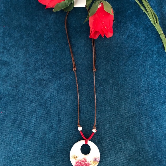 Flower Rope Necklace 🌸 - Picture 5 of 8